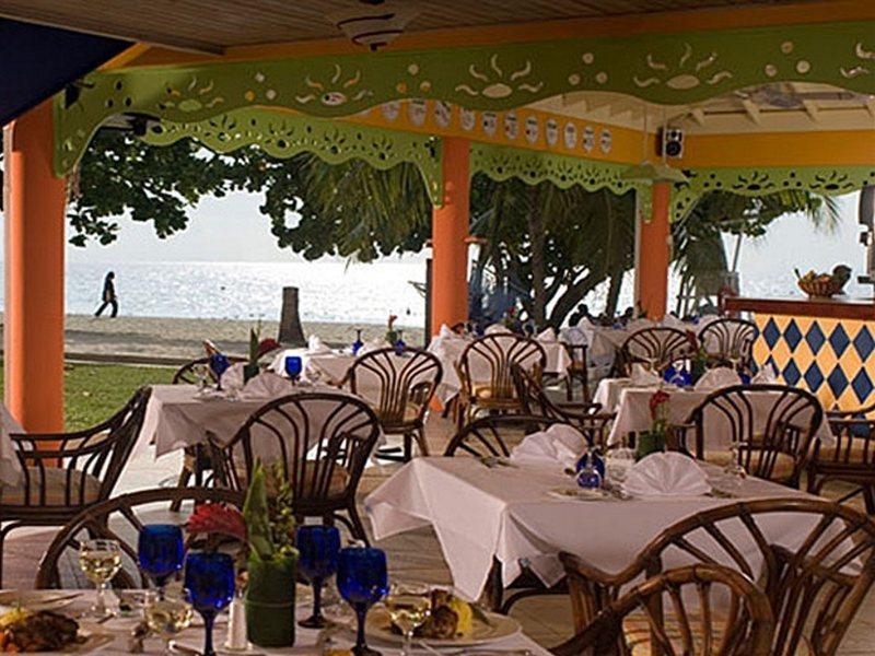 Grand Pineapple Beach Negril Hotel Exterior photo