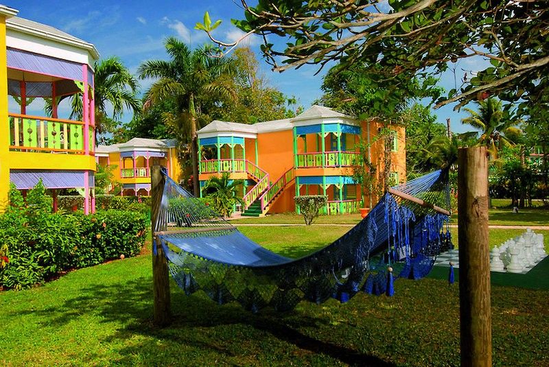 Grand Pineapple Beach Negril Hotel Exterior photo