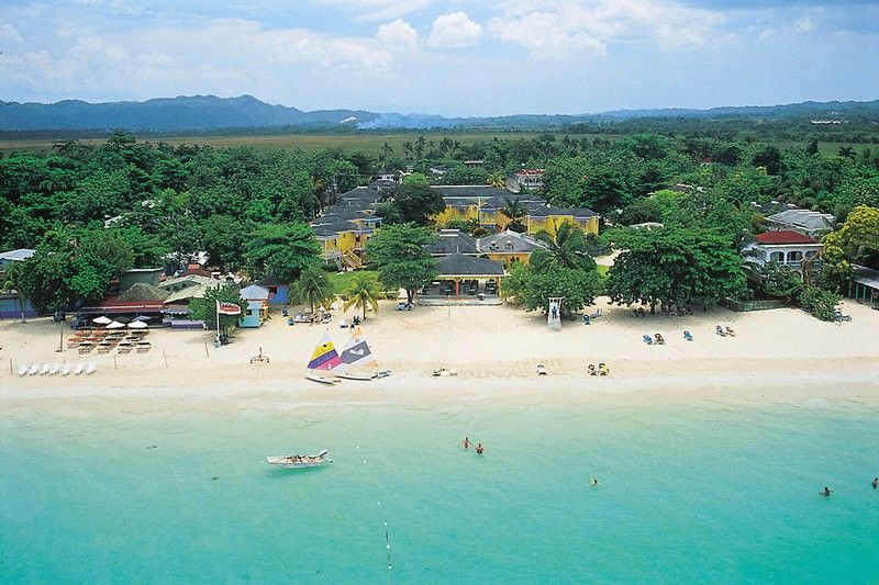 Grand Pineapple Beach Negril Hotel Exterior photo