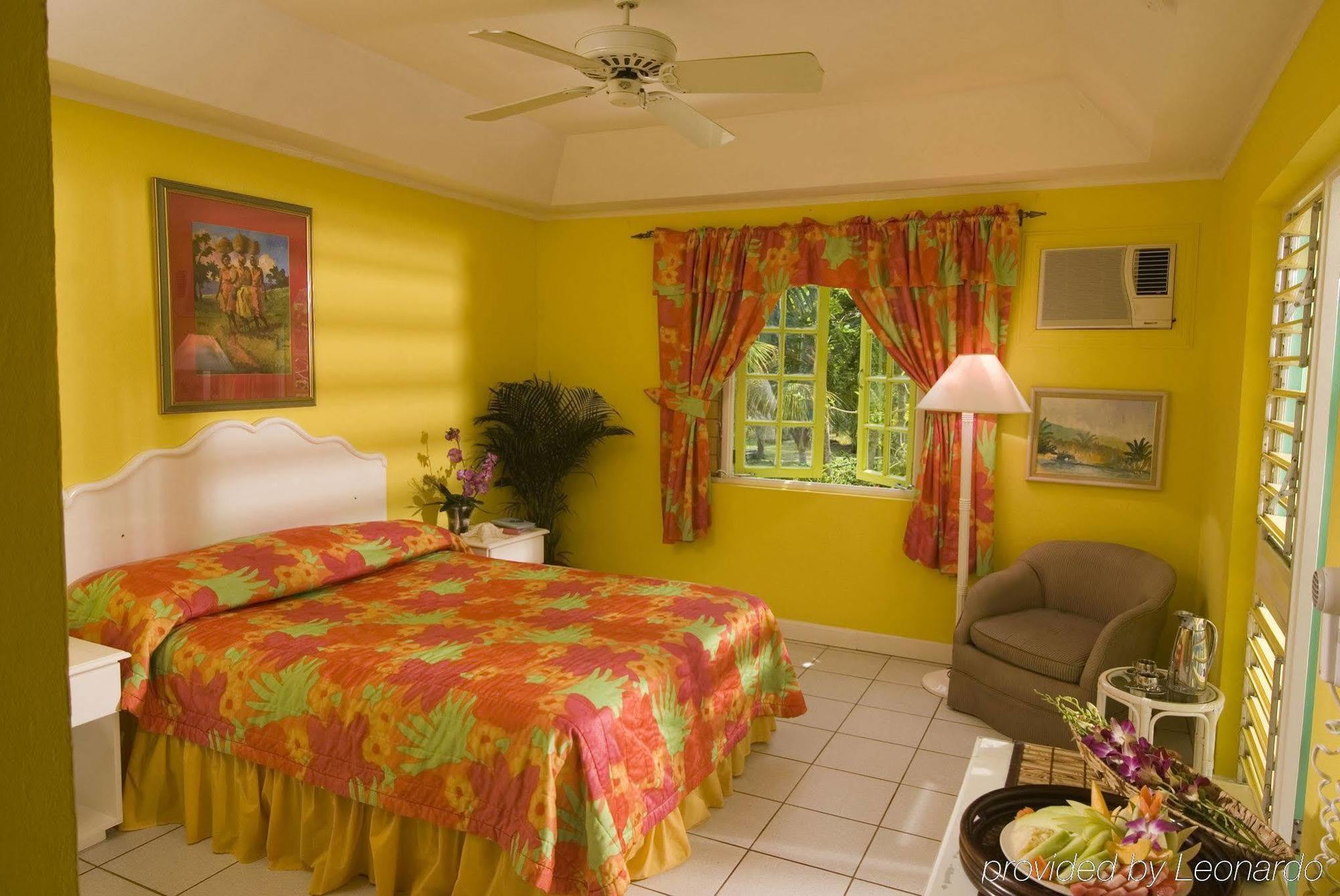 Grand Pineapple Beach Negril Hotel Room photo