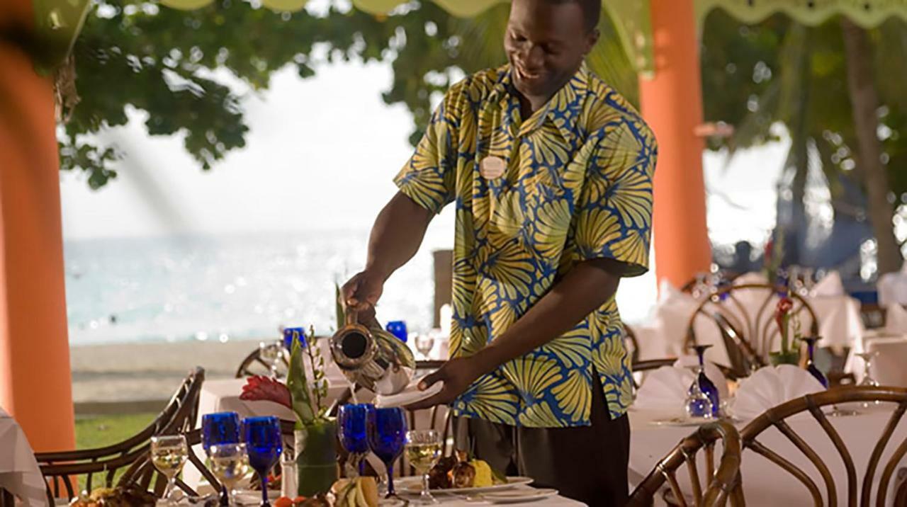 Grand Pineapple Beach Negril Hotel Exterior photo